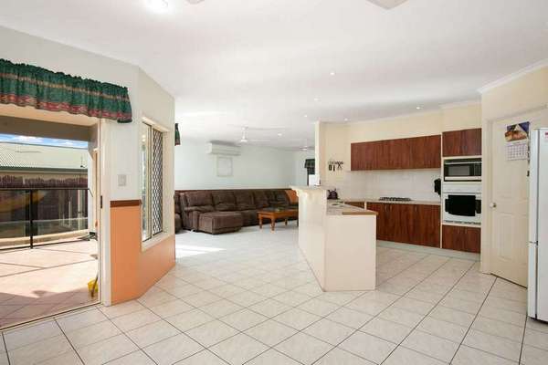 13 De Vecchi Close, Edmonton - Thumbnail 6