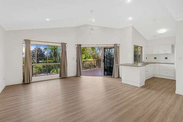 81 Callum Street, Mooroobool - Thumbnail 7