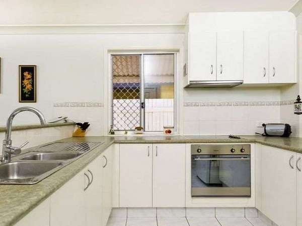 6 Candlenut Close, Mount Sheridan - Thumbnail 2