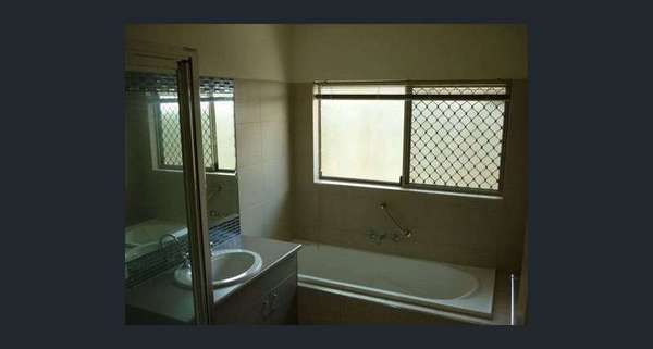4 Boombil Close, Mount Sheridan - Thumbnail 7