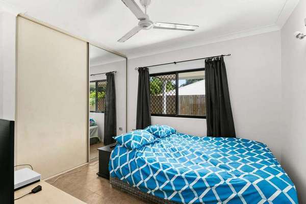 16 Alpinia Terrace, Mount Sheridan - Thumbnail 8