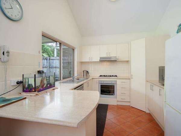 32 Butterfly Close, Mount Sheridan - Thumbnail 3