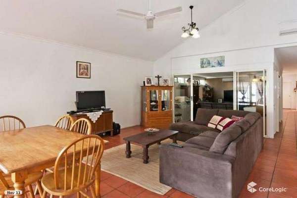 10 Candlenut Close, Mount Sheridan - Thumbnail 5