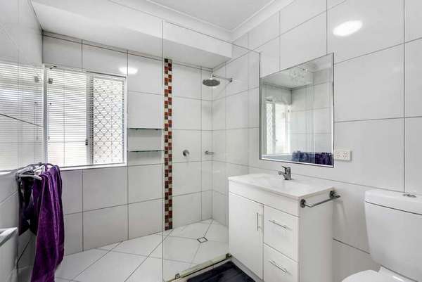 3/12 Ingham Court, Mooroobool - Thumbnail 3