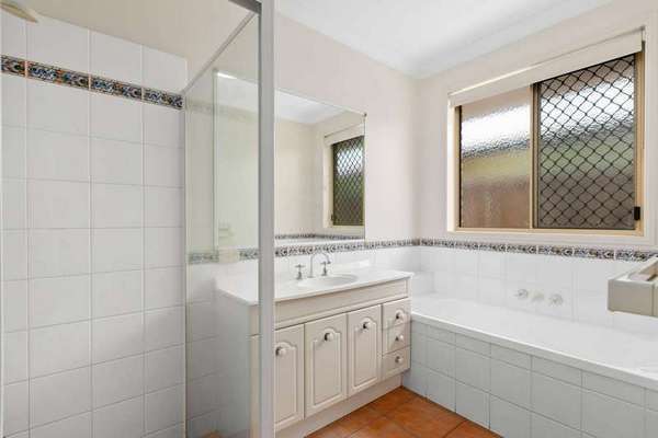 2 Melia Close, Mount Sheridan - Thumbnail 7