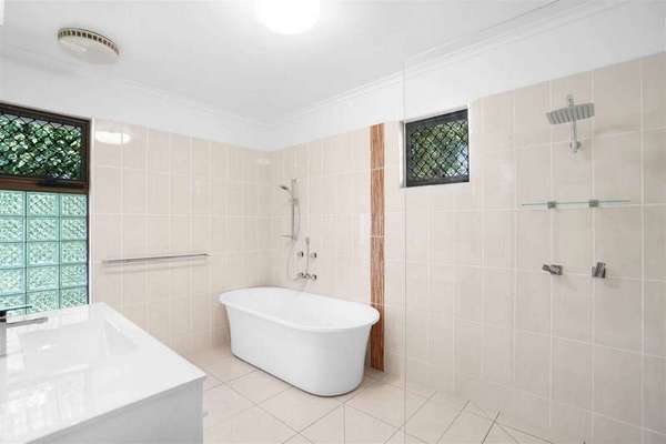 63 Foster Road, Mount Sheridan - Thumbnail 8