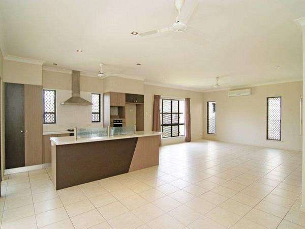 12 Woodrose Drive, Mount Sheridan - Thumbnail 5