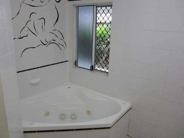 7 Archer Close, Mount Sheridan - Thumbnail 8