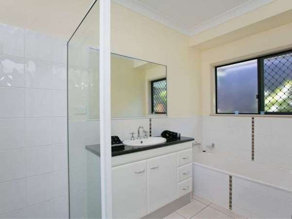 42 Coolamon Terrace, Mount Sheridan - Thumbnail 7