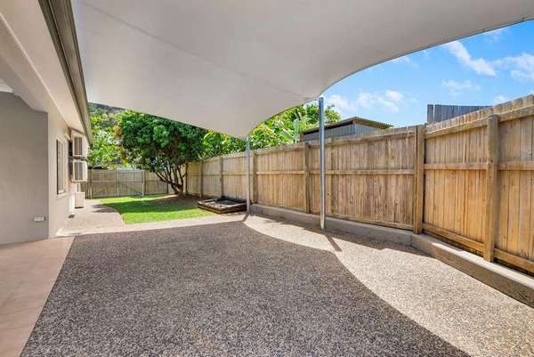 27 Alpinia Terrace, Mount Sheridan - Thumbnail 6