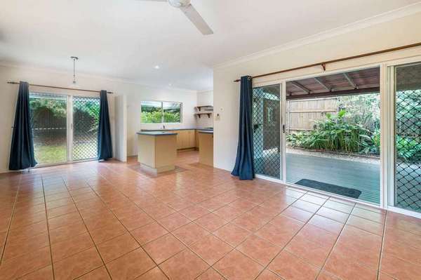 5 Holroyd Court, Mount Sheridan - Thumbnail 3