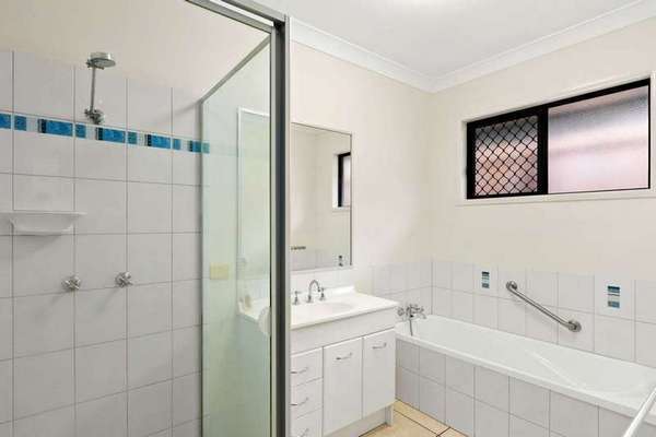 10 Bambusa Terrace, Mount Sheridan - Thumbnail 6