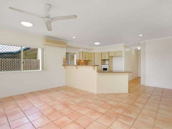 18 Noble Close, Edmonton - Thumbnail 5