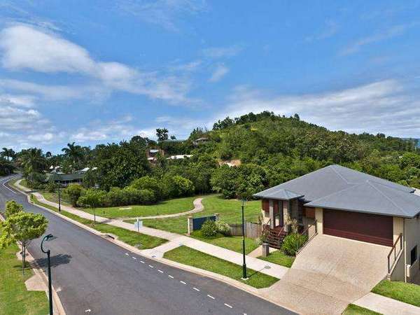 61 Currawong Street, Mount Sheridan - Thumbnail 3