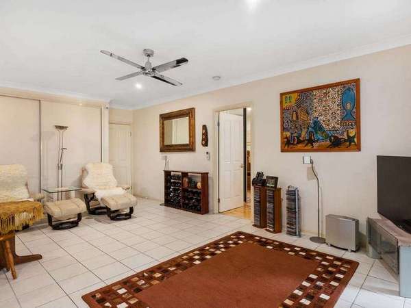 8 Pascoe Close, Mount Sheridan - Thumbnail 4