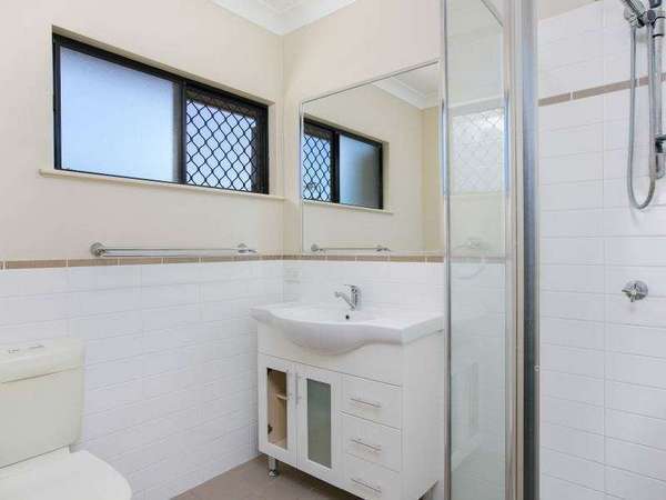 2 Racemosa Street, Mount Sheridan - Thumbnail 7