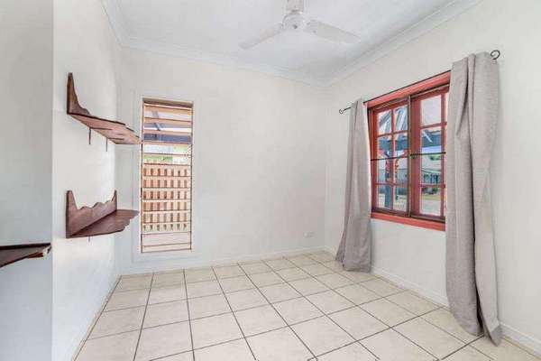 10 Caper Street, Mount Sheridan - Thumbnail 7