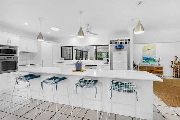 2 Viola Close, Bayview Heights - Thumbnail 2