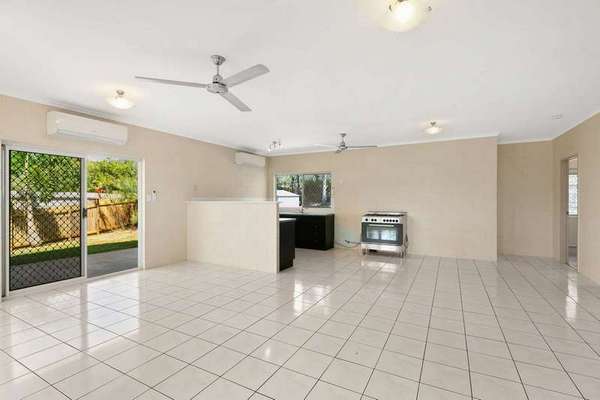 15 Fife Close, Mount Sheridan - Thumbnail 3