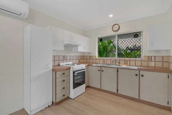 5/12 Girralong Street, Woree - Thumbnail 2