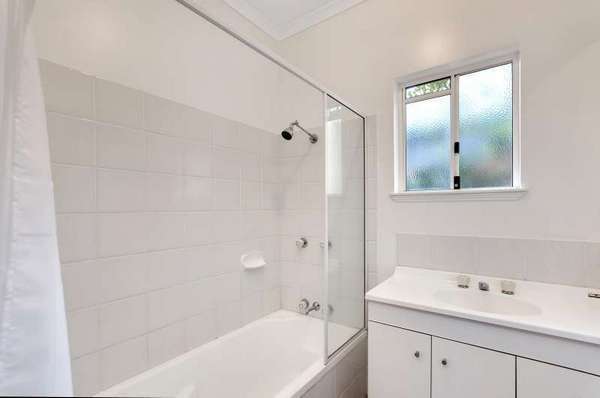 1 Echo Close, Mount Sheridan - Thumbnail 6