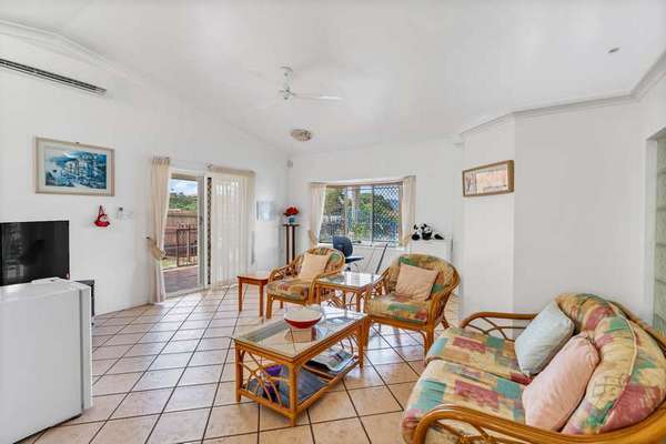 2 Holroyd Court, Mount Sheridan - Thumbnail 3