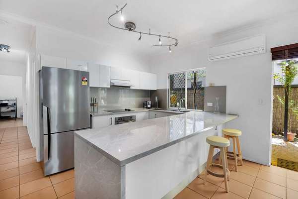 2/5 James Street, Cairns North - Thumbnail 5