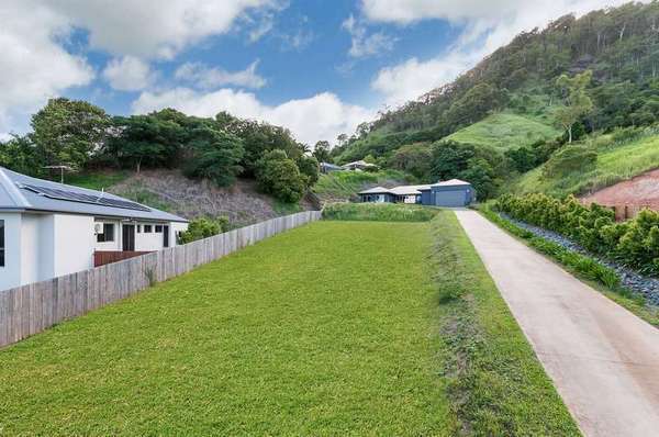 45 Treetop Drive, Mount Sheridan - Thumbnail 2