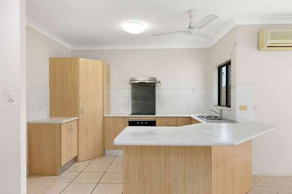 10 Bambusa Terrace, Mount Sheridan - Thumbnail 2