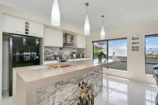 72 Treetop Drive, Mount Sheridan - Thumbnail 4