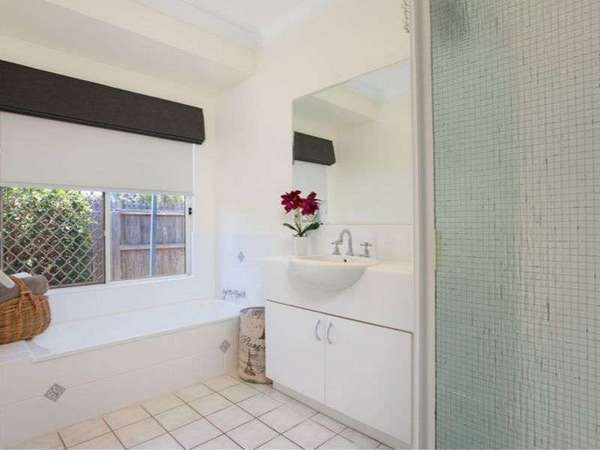 24 Foxtail Street, Mount Sheridan - Thumbnail 8