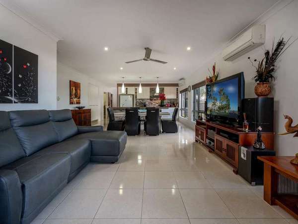 72 Treetop Drive, Mount Sheridan - Thumbnail 7
