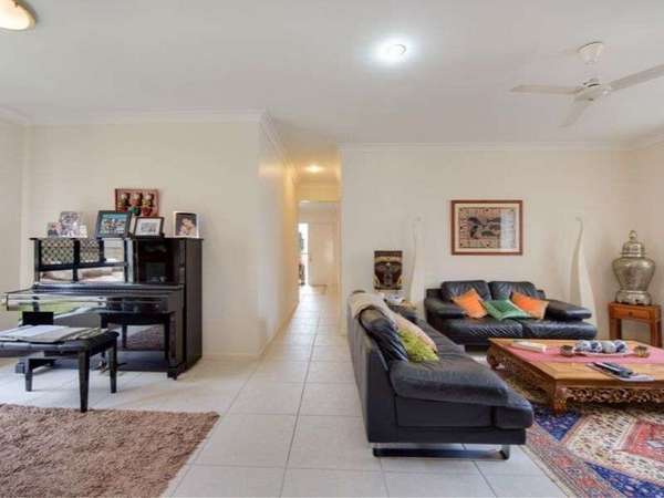 30 Alpinia Terrace, Mount Sheridan - Thumbnail 5