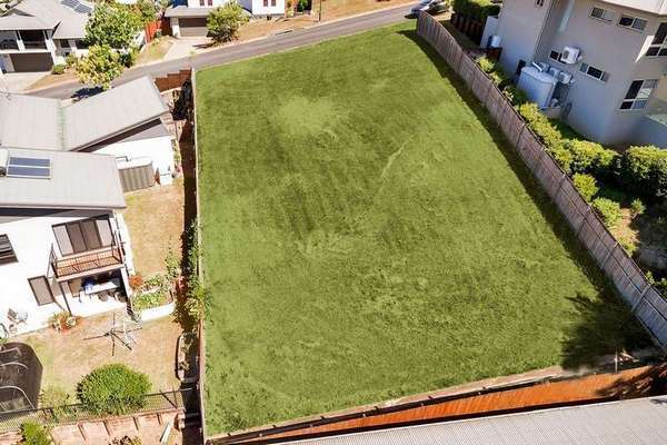 8 Whitewood Close, Mount Sheridan - Thumbnail 4
