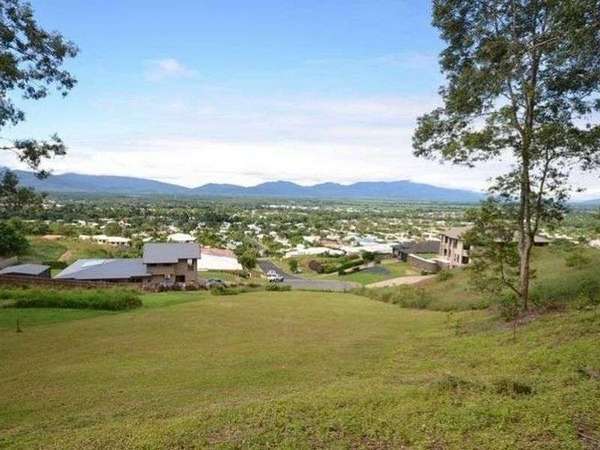 17 Maynard Close, Mount Sheridan - Thumbnail 2