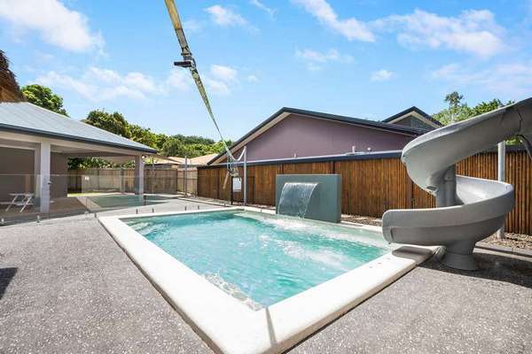 27 Alpinia Terrace, Mount Sheridan - Thumbnail 4