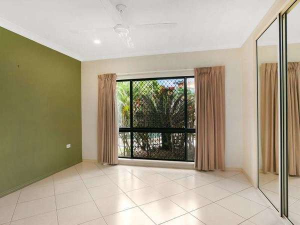 11 Melville Close, Mount Sheridan - Thumbnail 8