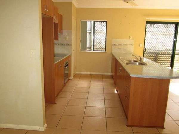 15 Pascoe Close, Mount Sheridan - Thumbnail 3