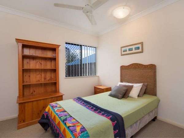 30 Alpinia Terrace, Mount Sheridan - Thumbnail 7