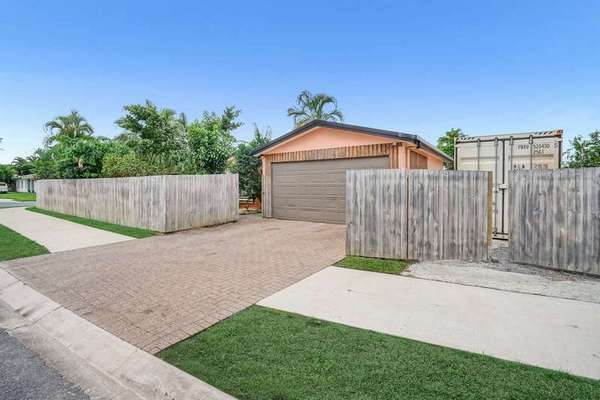 17 Balmoral Close, Mount Sheridan - Thumbnail 5