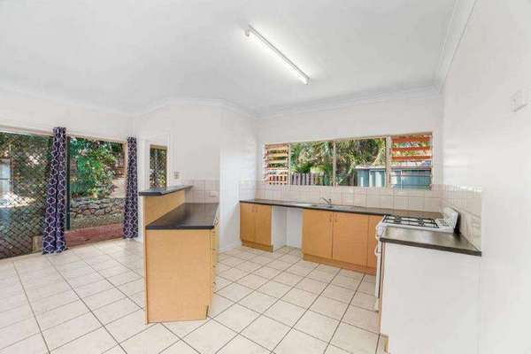 10 Caper Street, Mount Sheridan - Thumbnail 2