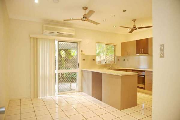 6/33 Balaclava Road, Earlville - Thumbnail 2