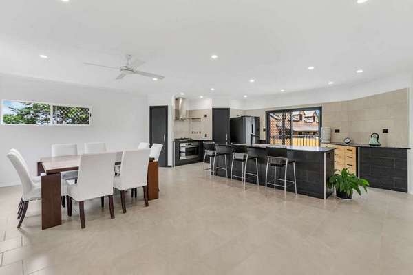 11 Allinga Close, Bentley Park - Thumbnail 7