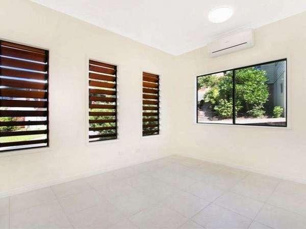 16 Claridge Close, Mount Sheridan - Thumbnail 8