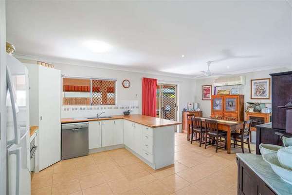 47 Monsoon Terrace, Mount Sheridan - Thumbnail 3