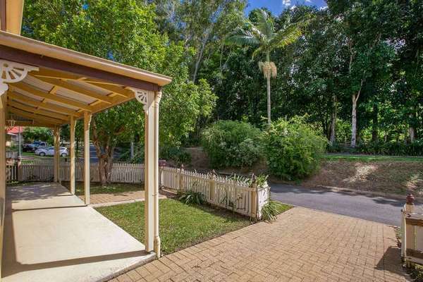 43 Amazon Close, Mount Sheridan - Thumbnail 2
