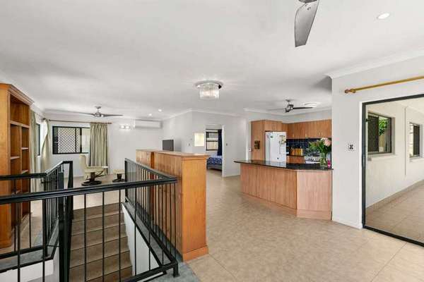 16 Alpinia Terrace, Mount Sheridan - Thumbnail 5