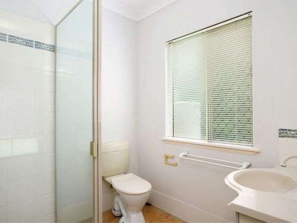 14 Scarlet Close, Mount Sheridan - Thumbnail 6