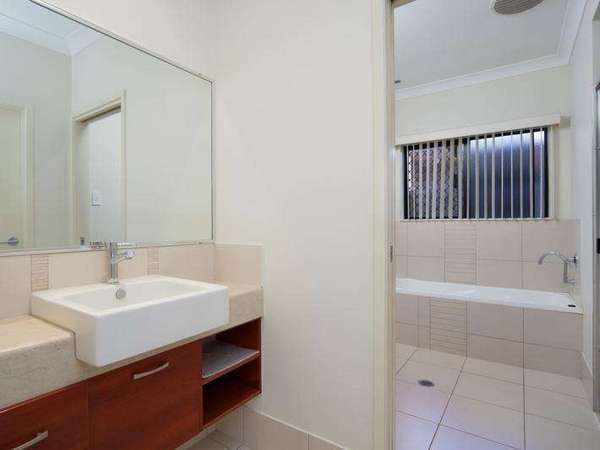 53 Woodrose Drive, Mount Sheridan - Thumbnail 8