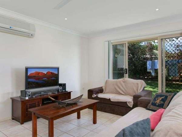37 Kendall Street, Mount Sheridan - Thumbnail 4